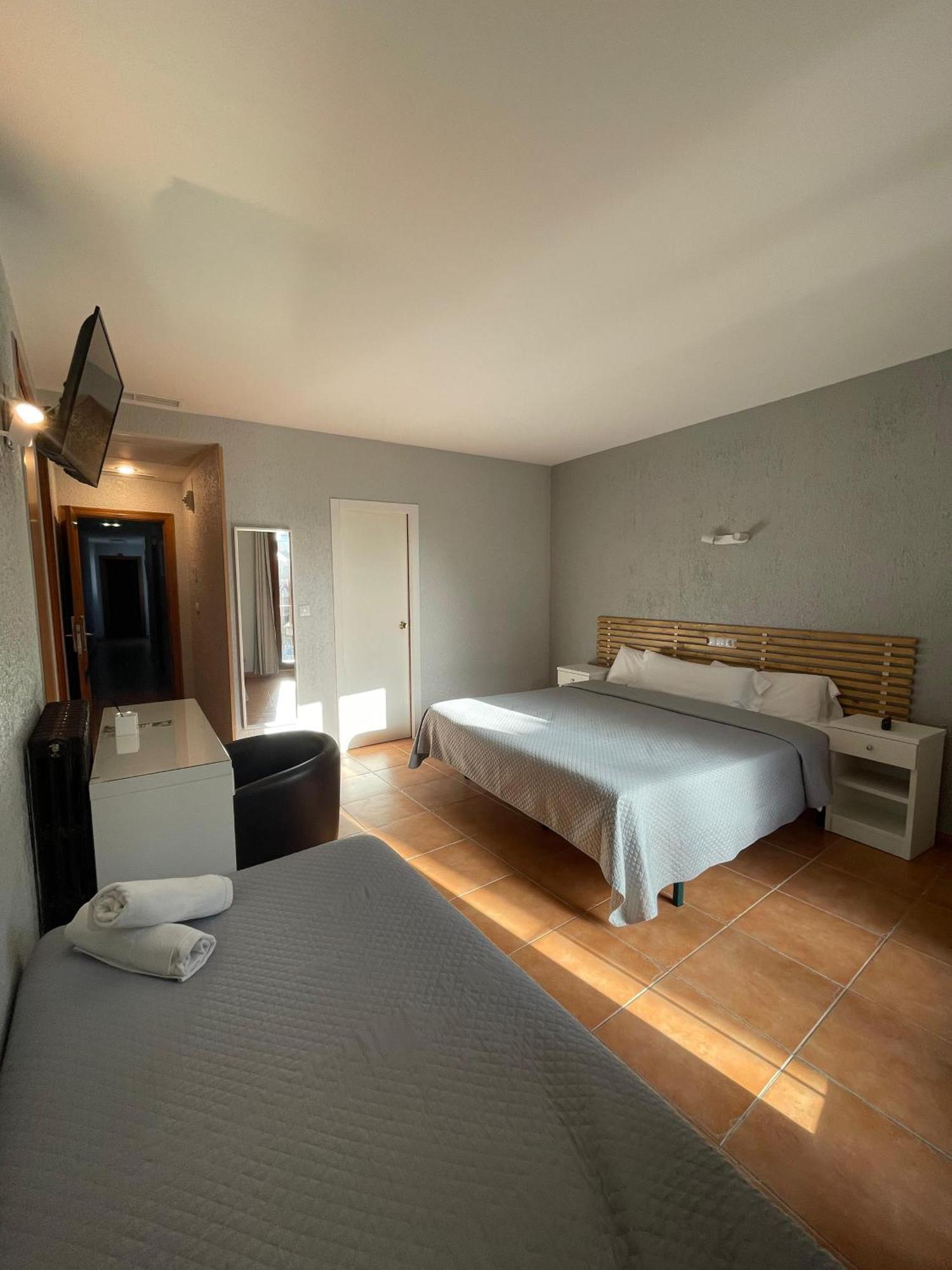 Hotel Acebo Plaza Mayor Jaca Zewnętrze zdjęcie